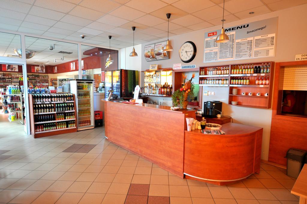 Hotel Artix Zbąszynek Esterno foto