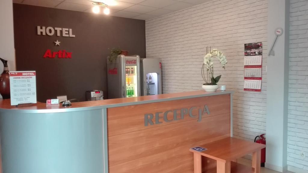Hotel Artix Zbąszynek Esterno foto